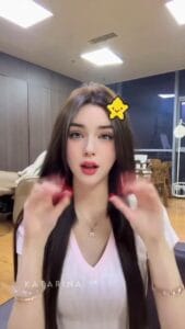 video tante rusia parodi iklan jadul viral